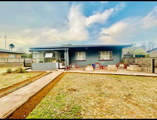 4 BEDROOM HOUSE FOR SALE IN VANDERBIJLPARK CW 3